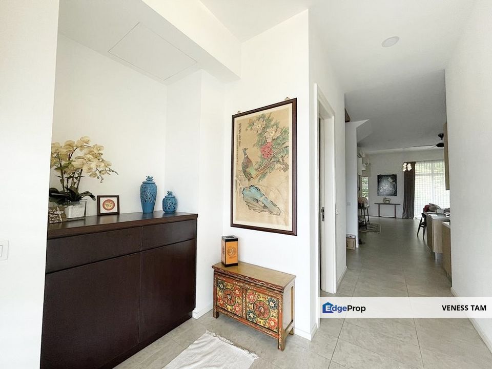 Senja Lakeside Estate, Seri Kembangan, Selangor, 3 Storey Superlink,cheap,well maintaned, Selangor, Seri Kembangan