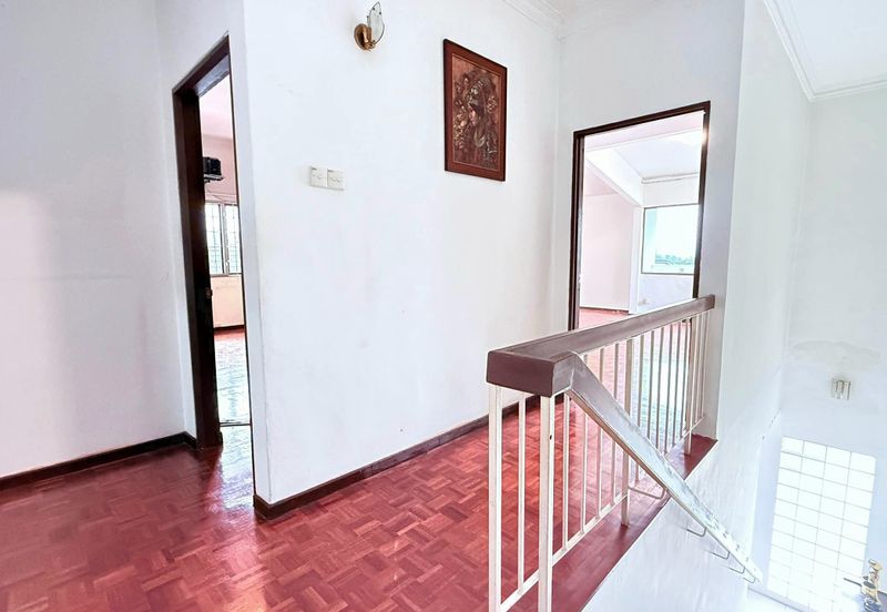 Taman Desa, KL, 2.5 Storey Bungalow 