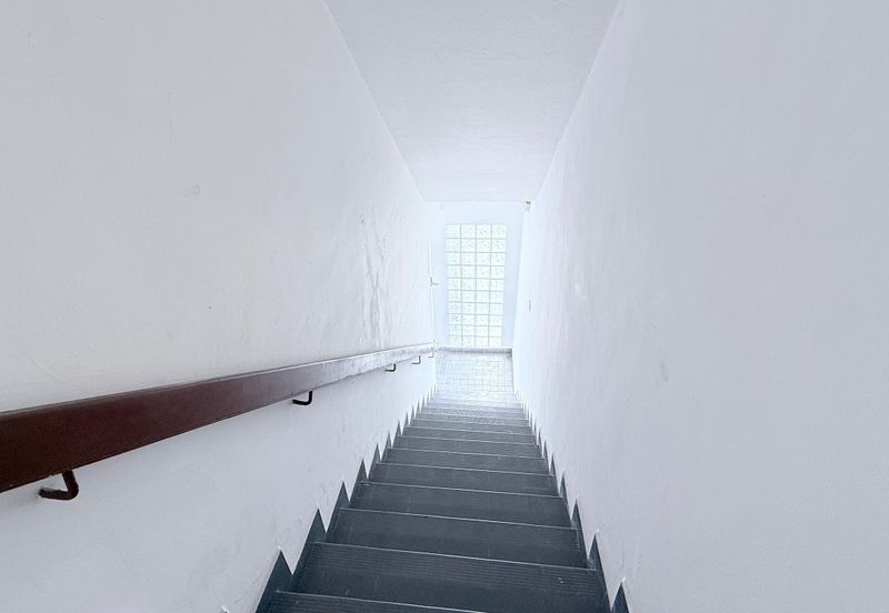 Taman Desa, KL, 2.5 Storey Bungalow 