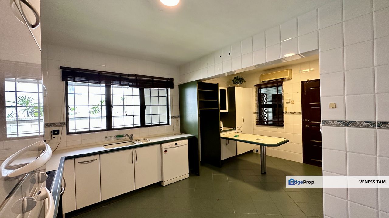 Bangsar Baru,Bangsar,KL, 2 storey bungalow,basic condition,freehold, Kuala Lumpur, Bangsar