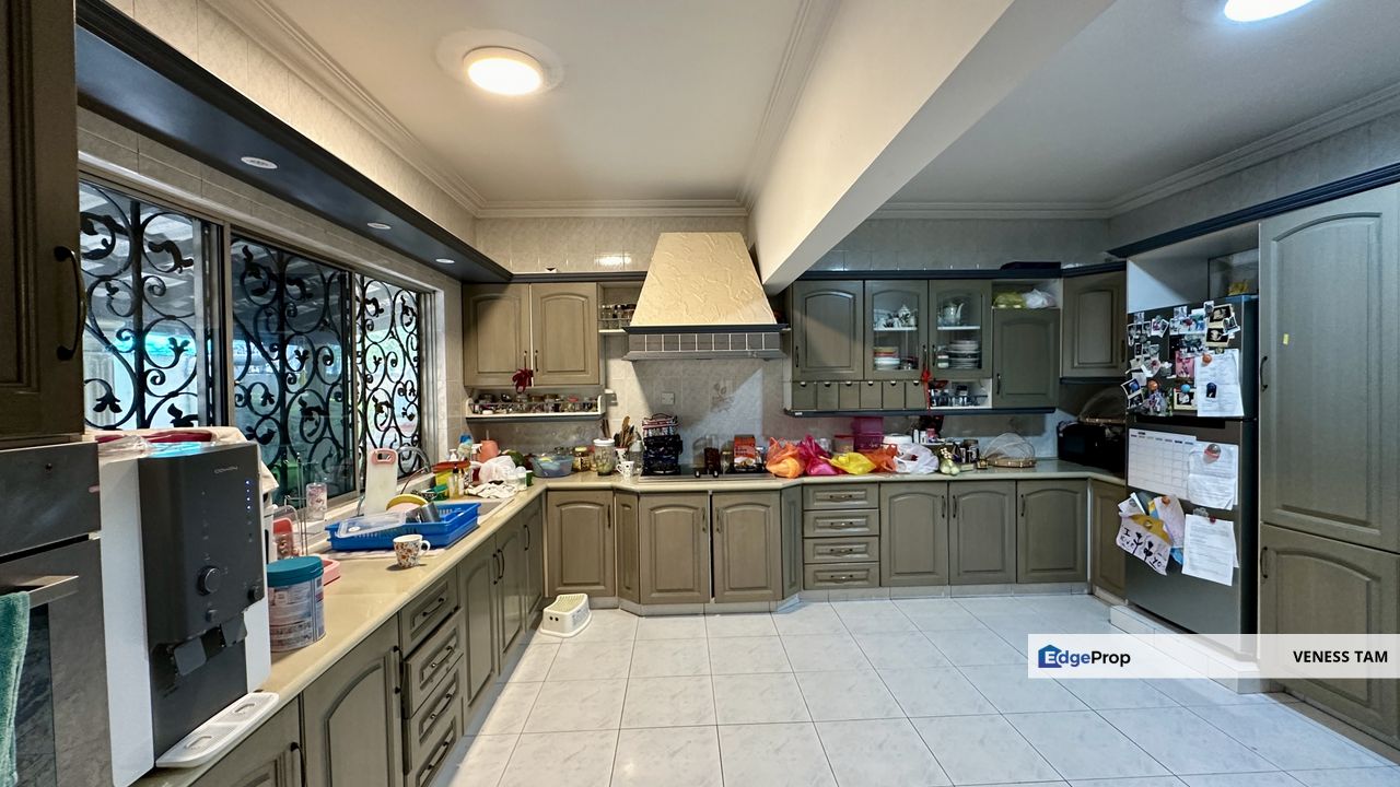 Bangsar Baru,Bangsar,KL,2 storey bungalow,endlot,gated guarded, Kuala Lumpur, Bangsar