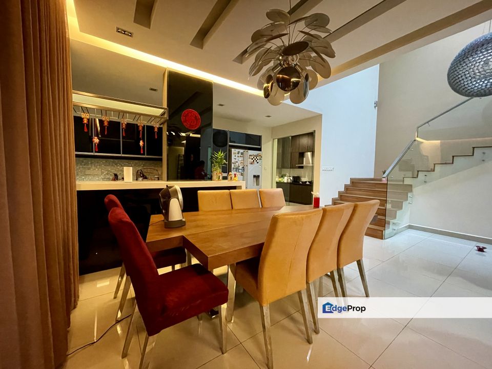 Good condition Fully renovated extended, Selangor, Batu 9th Cheras