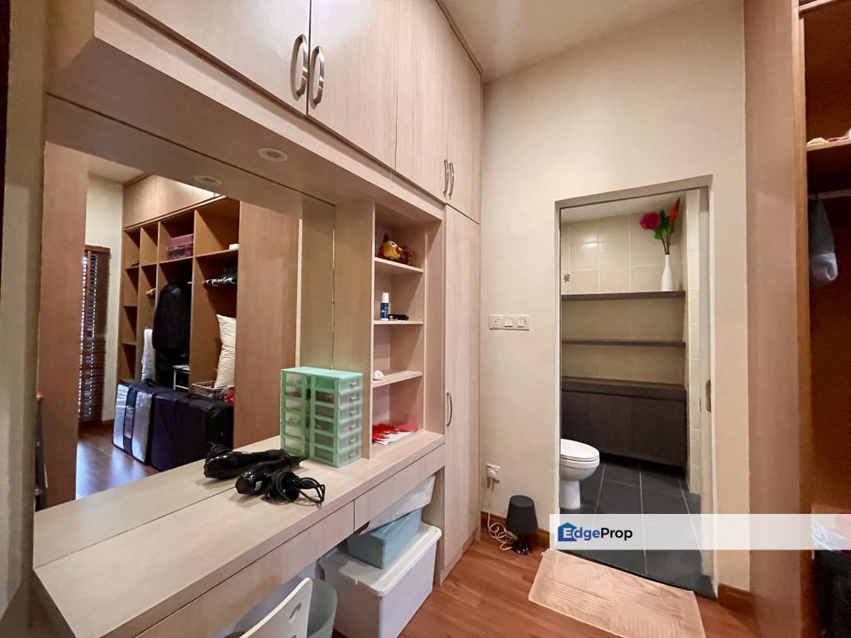 Good condition Fully renovated extended, Selangor, Batu 9th Cheras