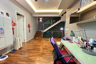 3sty semi-D Viridian Cheras Sg Long. Freehold 