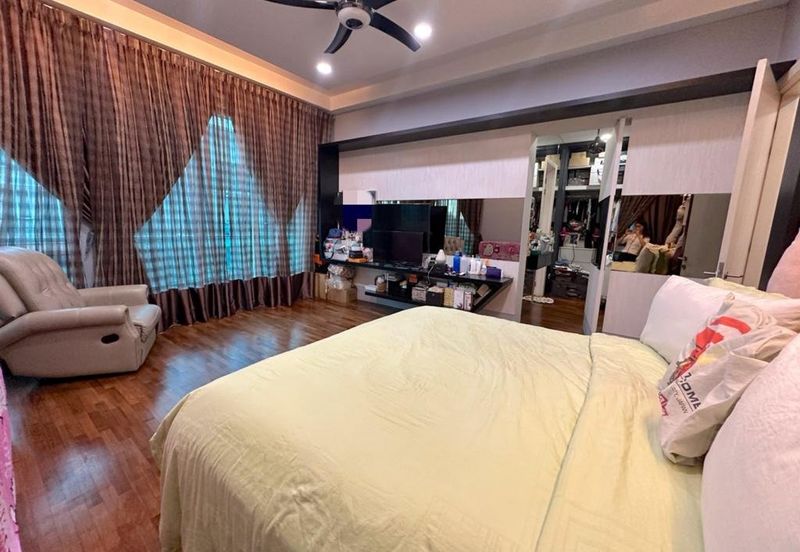 3sty semi-D Viridian Cheras Sg Long. Freehold 