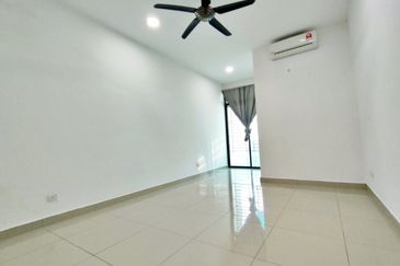 D'Premier @ Bandar Damai Perdana