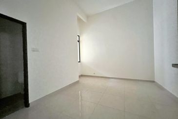 D'Premier @ Bandar Damai Perdana