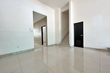 D'Premier @ Bandar Damai Perdana