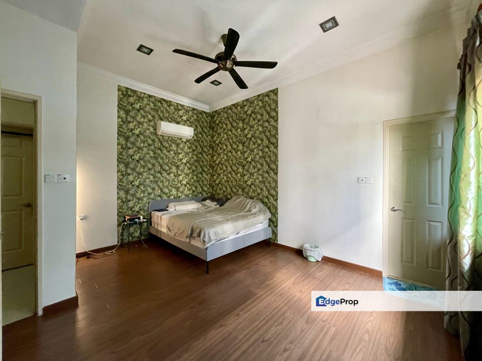 3sty semi-D. Cheras Gated guarded, Selangor, Batu 9th Cheras