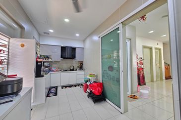 2sty corner semi-D Bandar Sg Long