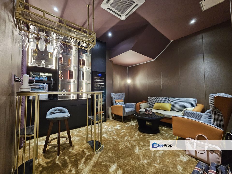 2sty semi-D Fully renovated Move in condition , Selangor, Batu 9th Cheras