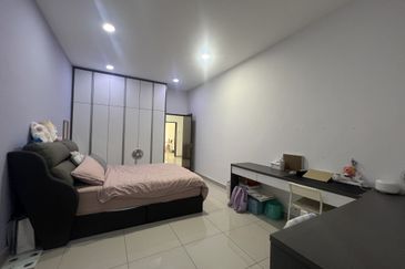 D'Premier @ Bandar Damai Perdana