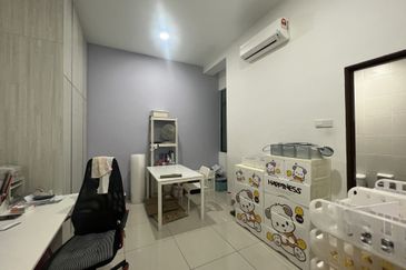 D'Premier @ Bandar Damai Perdana