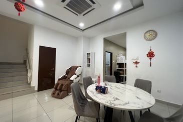 D'Premier @ Bandar Damai Perdana