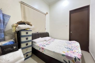 Jalan Suasana, Bandar Tun Hussein Onn