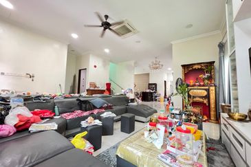 Jalan Suasana, Bandar Tun Hussein Onn