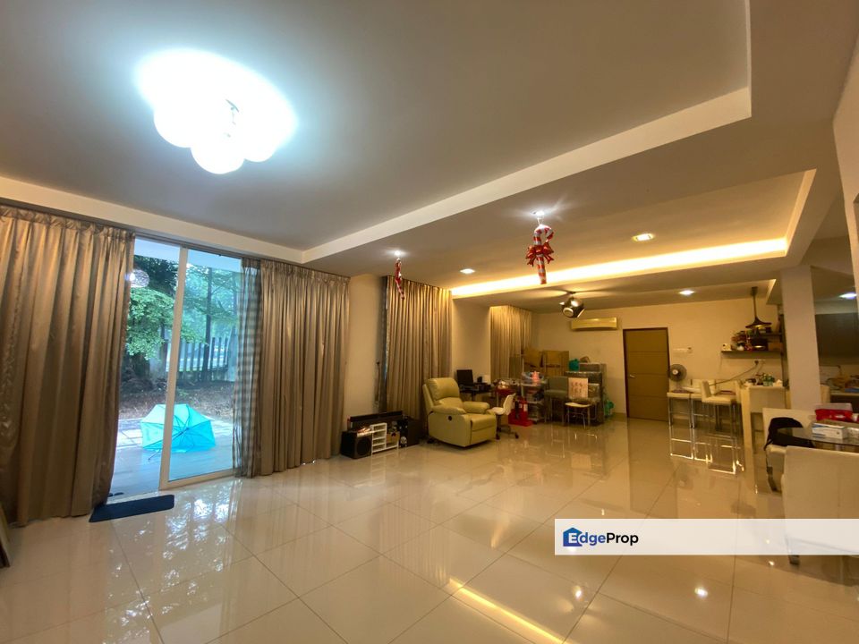 Bungalow with big land and swimming pool, Kuala Lumpur, KL City
