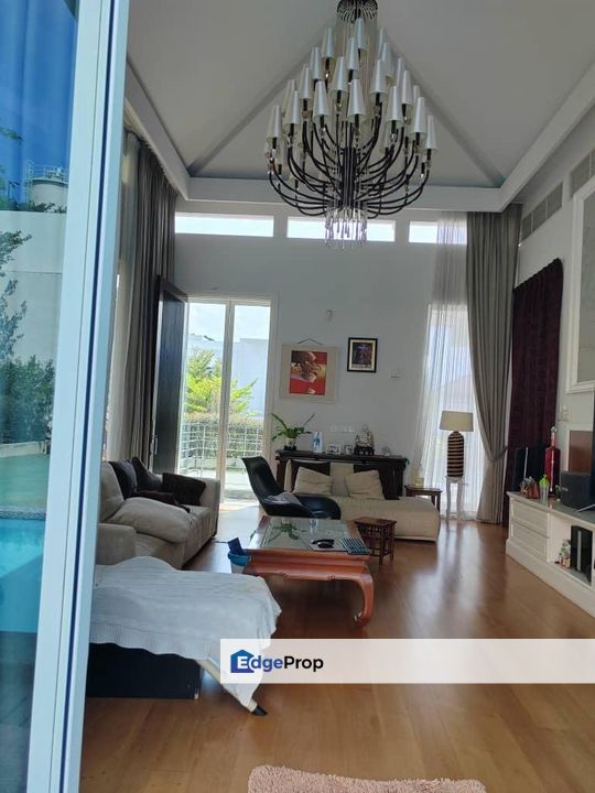 2.5sty bungalow private pool and lift, Kuala Lumpur, Cheras