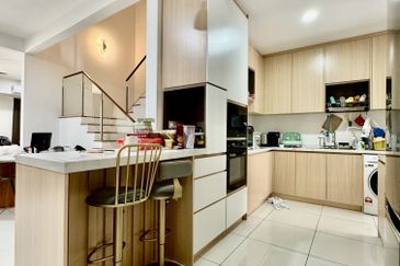 Residensi Emerald Damai (Emerald Hills)