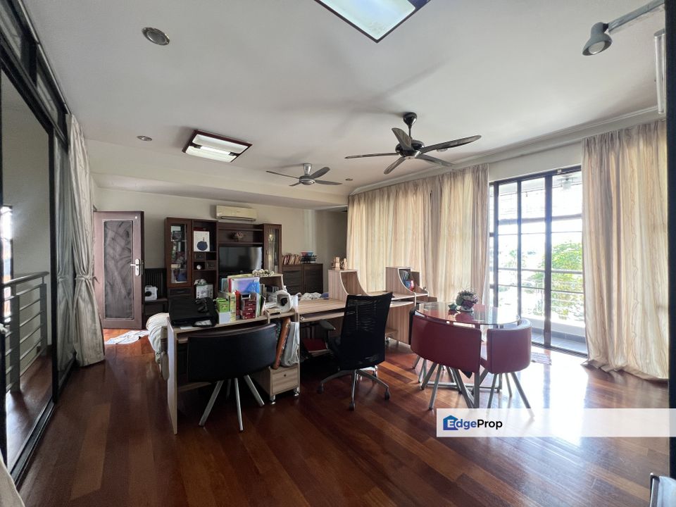 2.5sty semi-D Gated guarded Renovated, Kuala Lumpur, Cheras