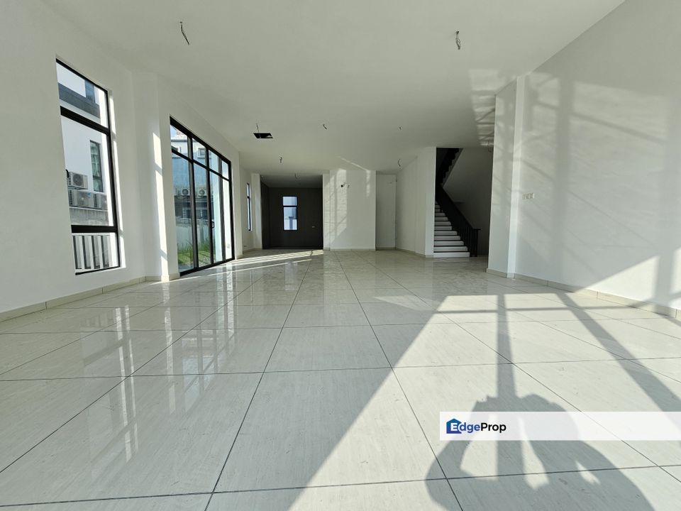 4sty semi-D Super Cheap! brand new Private lift, Selangor, Kajang