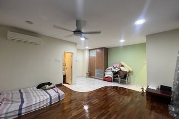 Bandar Tun Hussein Onn