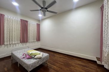 Bandar Tun Hussein Onn