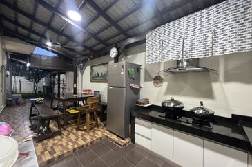 Bandar Tun Hussein Onn