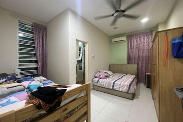 Bandar Tun Hussein Onn