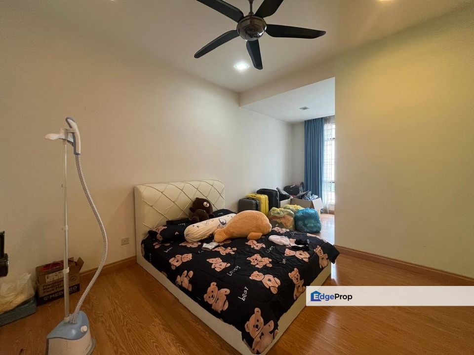 3sty terrace house. Fully renovated Gated guarded, Selangor, Batu 9th Cheras