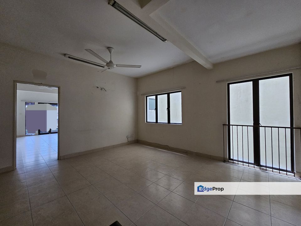 3sty terrace house Newly refurbished , Selangor, Batu 9th Cheras