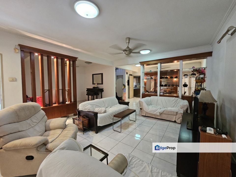 2 storey terrace house. Gated guarded Extended, Kuala Lumpur, Cheras