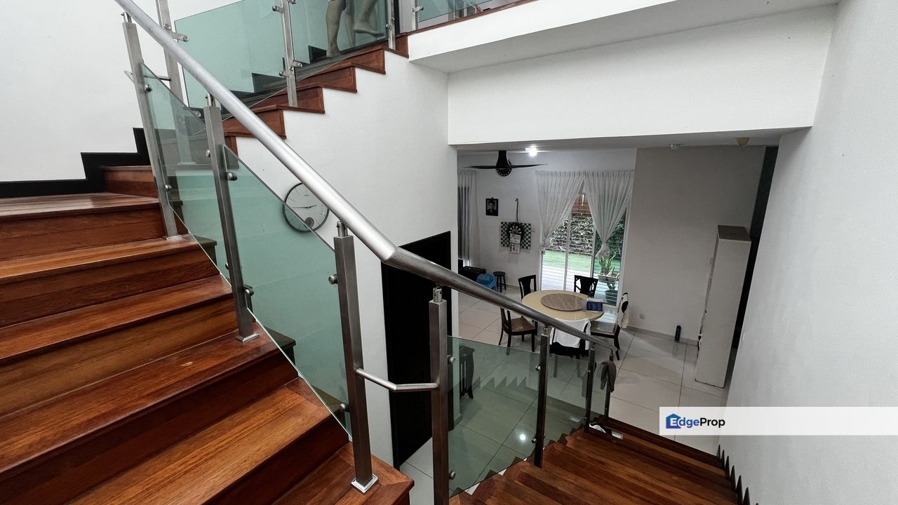 2storey semi-D Gated guarded Freehold, Selangor, Kajang