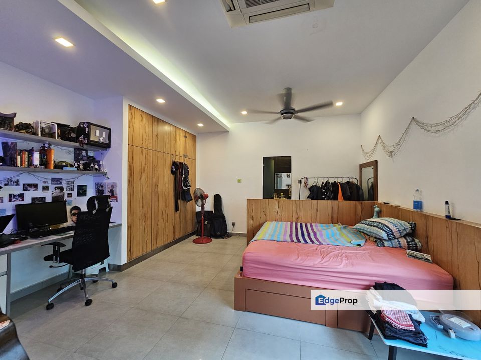 3sty semi-D Fully ID renovated. Move in condition , Selangor, Batu 9th Cheras