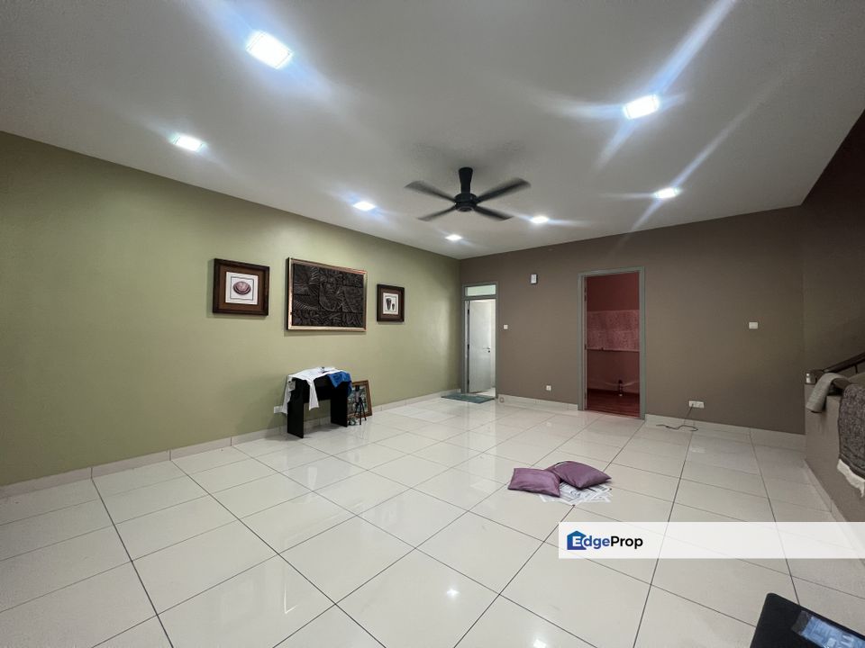 3sty superlink. Bumi lot. No facing house, Kuala Lumpur, Cheras