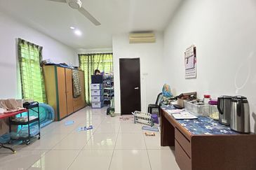 D'Premier @ Bandar Damai Perdana