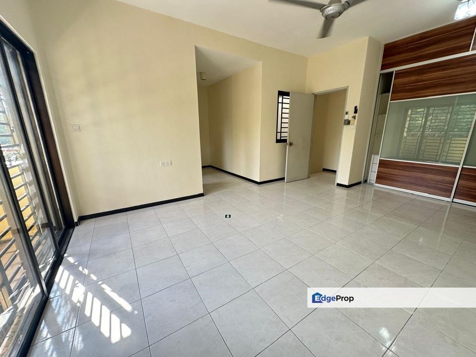 Super Cheap! Below market value! No Facing house, Selangor, Batu 9th Cheras