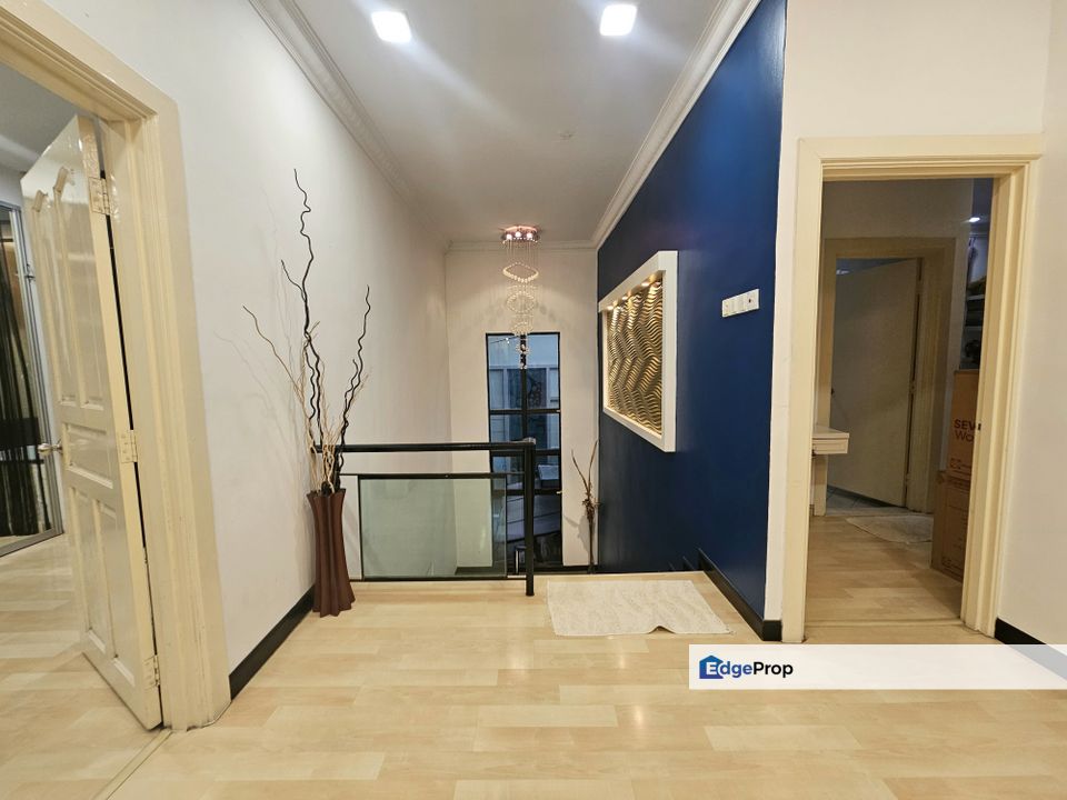 2sty semi-D Corner Low density , Selangor, Cheras