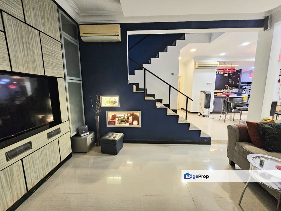 2sty semi-D Corner Low density , Selangor, Cheras