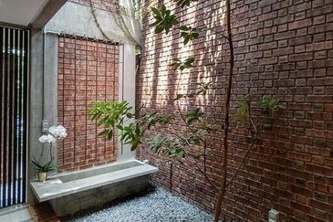 2storey terrace,move in condition