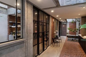 2storey terrace,move in condition