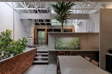 2storey terrace,move in condition