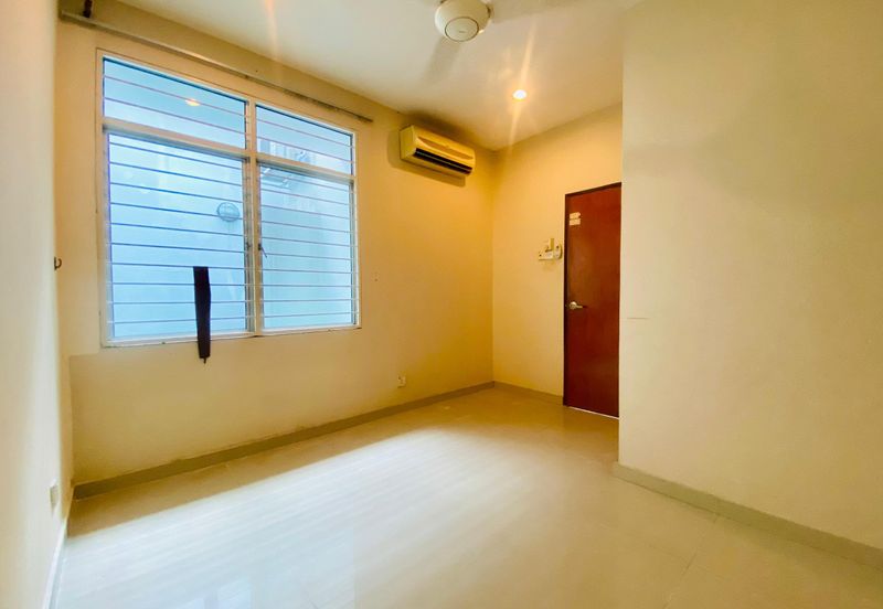 2storey corner, not facing house,renovated