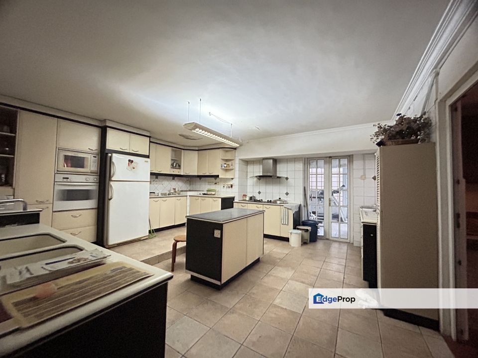 2sty bungalow, basic condition,nice view, Kuala Lumpur, Bangsar