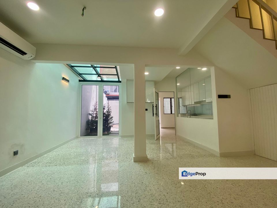 Excellent move in condition,gated guarded, Kuala Lumpur, Taman Desa 