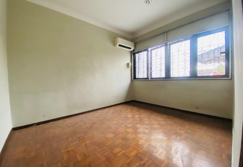 2 storey semi-D, Gated guarded,freehold