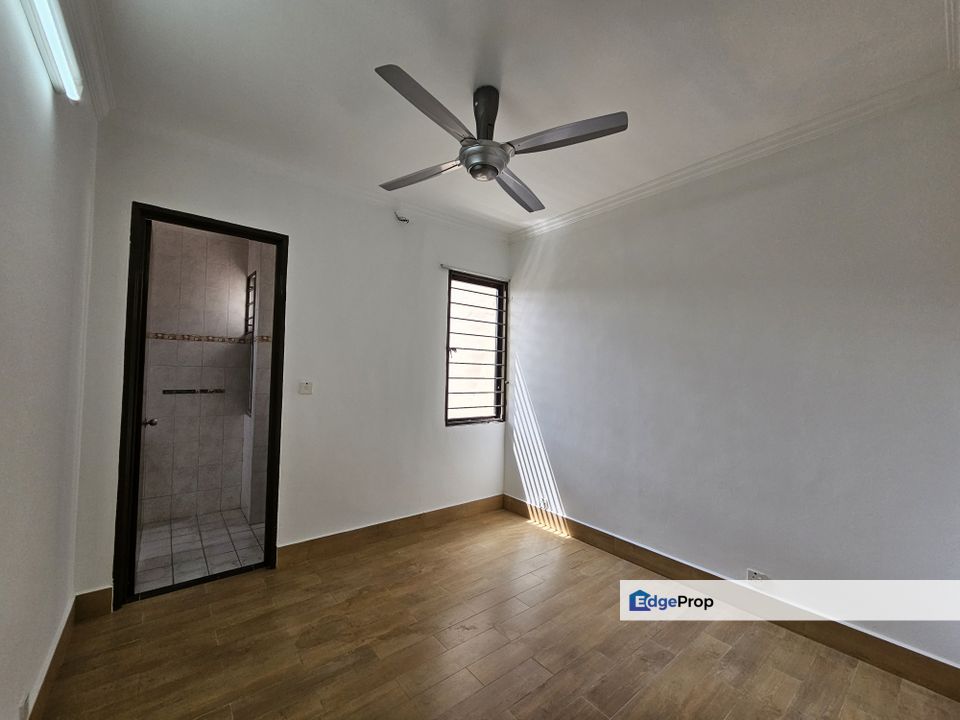 2sty superlink,limited unit in the taman, Kuala Lumpur, Cheras