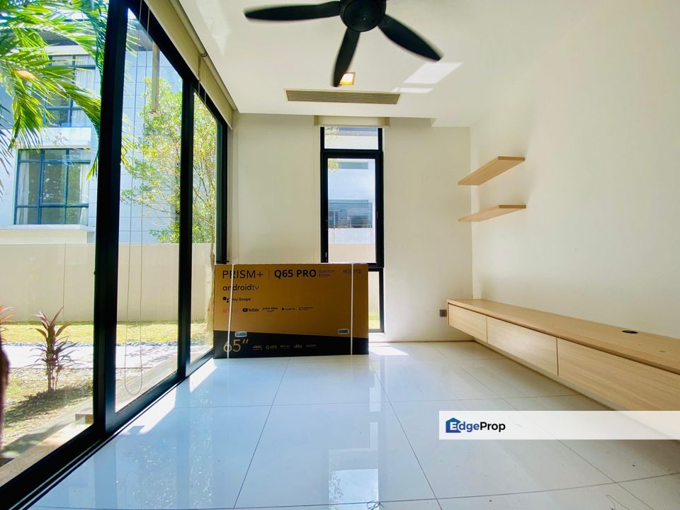 2.5sty bungalow,corner,low density, Kuala Lumpur, Seputeh