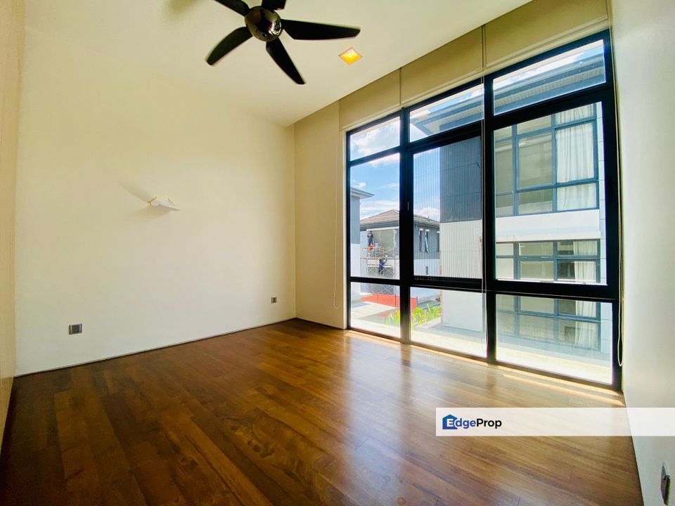 2.5sty bungalow,corner,low density, Kuala Lumpur, Seputeh