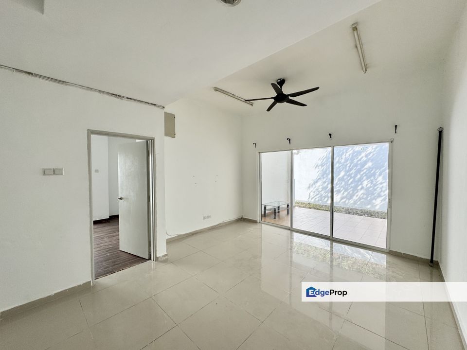 Super Cheap!3sty semi-D,freehold, Selangor, Balakong